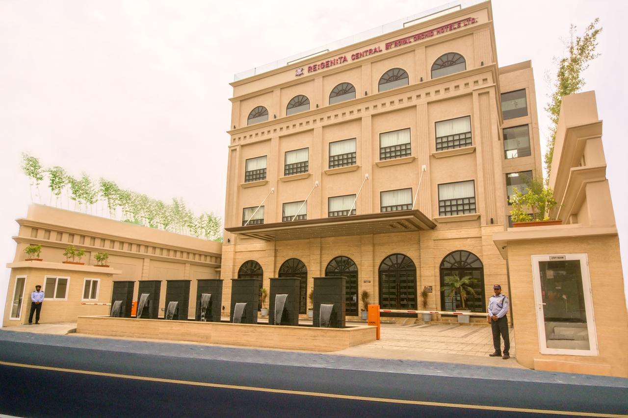Regenta Central Amritsar Bagian luar foto