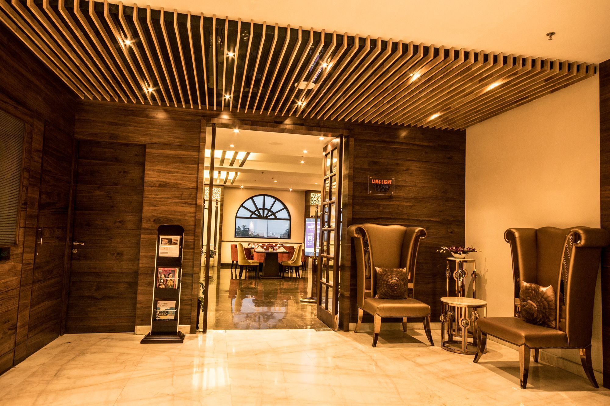 Regenta Central Amritsar Bagian luar foto